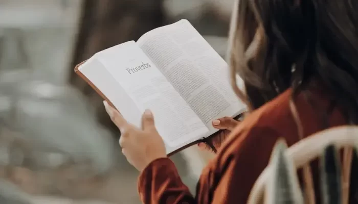 8 Rekomendasi Buku untuk Kesehatan Mental, Must Read untuk Remaja!